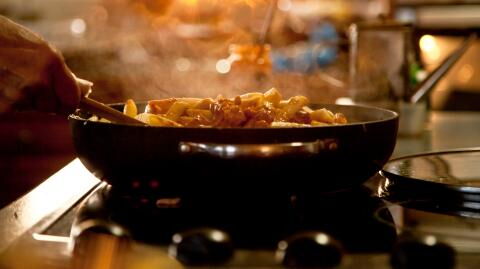 Eating Pasta For Dinner Could Have Some Surprising Health Benefits