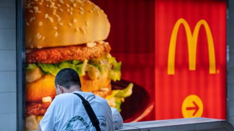 McDonald's in trouble?: Fast-food chain hit with complaints over size of burgers once again