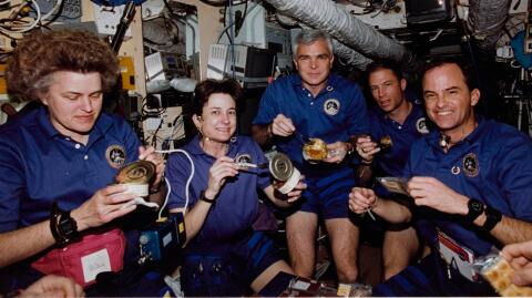 The bizarre ways astronauts eat in space will blow your mind