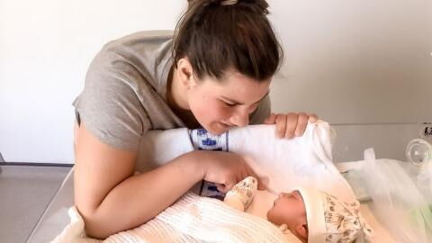 31-year-old mum suffers rare post-partum psychosis a week after giving birth