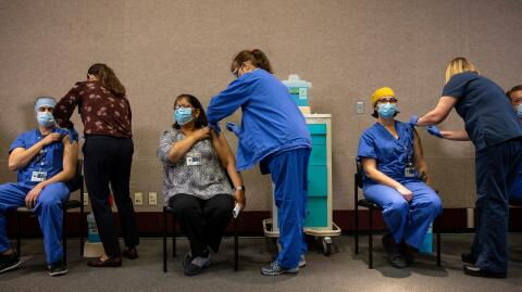 COVID-19: A fourth dose of vaccine soon required? Health authorities in favour