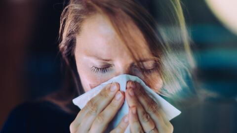Get rid of your clogged nose instantly using these 2 remedies