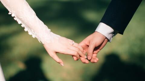 This woman’s husband died just one hour after wedding vows