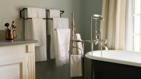 These 7 hassle-free habits will leave your bathroom squeaky clean