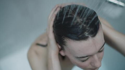 Hygiene: How often should you be taking a shower in a week? Expert reveals the answer