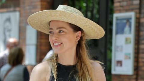 Amber Heard revela una habilidad desconocida mientras habla de su vida en España
