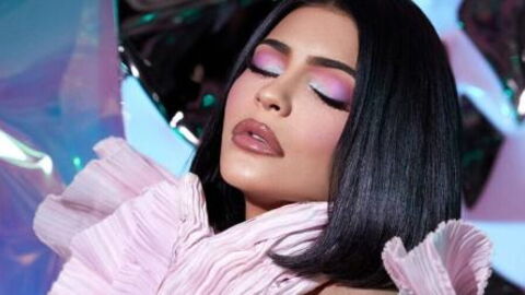 Kylie Jenner Cancelled Her Trip To Paris Fashion Week After Being Hospitalised Due To Illness