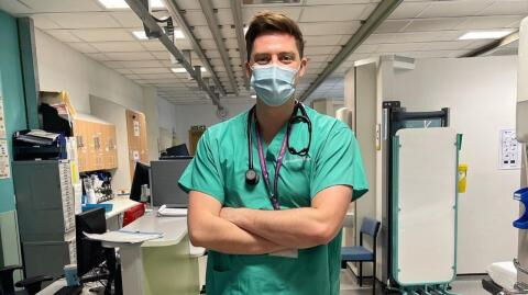 Dr Alex calls for NHS representation on Love Island