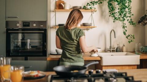 Save hundreds of pounds and reduce your energy bill with these easy tips