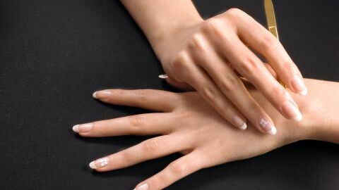 Nail contouring is the easiest trick to make your nails look younger