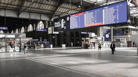 10-day hotel quarantine might be imposed on all UK arrivals