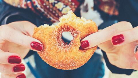 Queen announces TV ads for junk food will be banned before the 9pm watershed