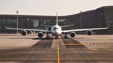 Travellers exposed to Indian variant in airports as flights from India continue to land in the UK