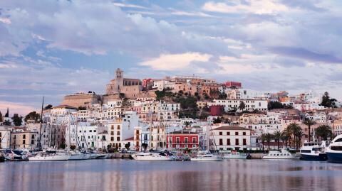 Bermuda, Balaeric Islands and Barbados make the green list in latest update