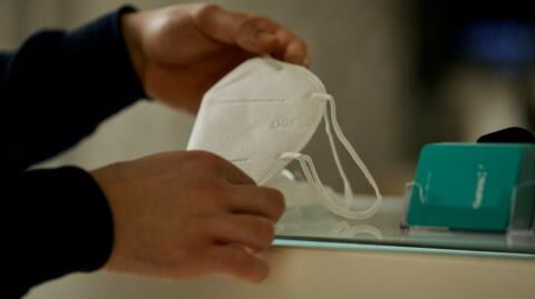 The UK to make masks a personal choice