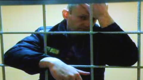 Vladimir Putin critic Alexey Navalny gives 'sign of life' from new prison camp