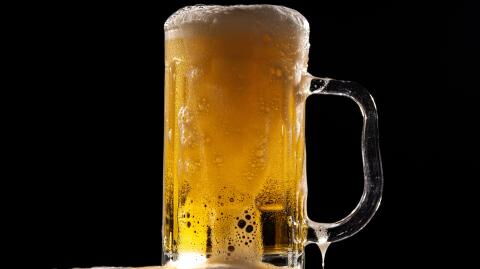 Pint of beer would have to cost £20 to save British pubs from closure