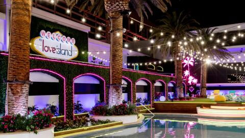 Winter Love Island fans enraged after Ron's behaviour leaves Lana distraught