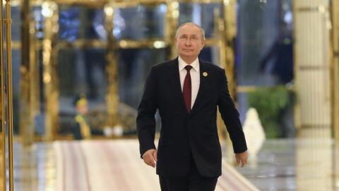 Vladimir Putin’s latest appearance sparks speculation over health concerns once again