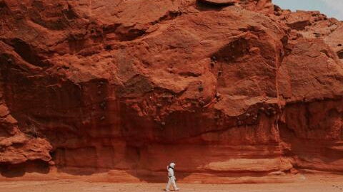We asked ChatGPT what life on Mars will look like and the answer will surprise you