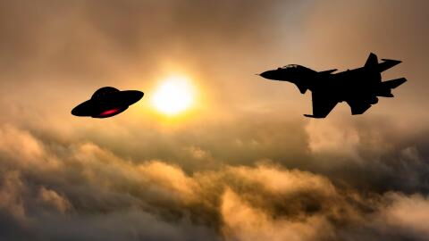 Extraterrestrials have a very simple way of making contact with us, according to this expert