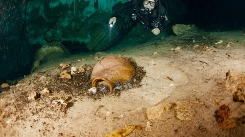 Astronaut discovered a hidden treasure in the ocean from space