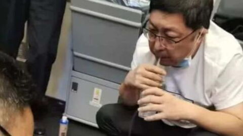 A Chinese doctor saves a man’s life mid-flight by sucking urine from his bladder