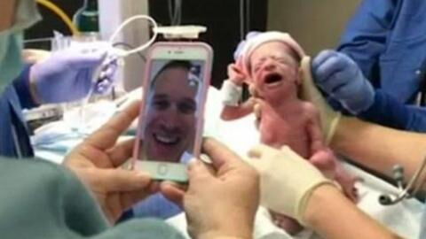 This soldier witnessed his wife giving birth from thousands of miles away