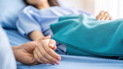 Appendix cancer: Woman loses seven organs to rare cancer