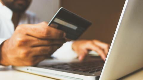 Lloyds Bank warns Brits losing £570 due to scams on Facebook Marketplace and Instagram