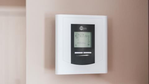 Brits urged to change heating settings today to save £400 on energy bills