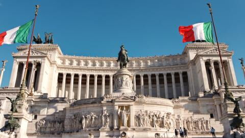 Urgent warning issued for travellers going to this popular destination over flight cancellations