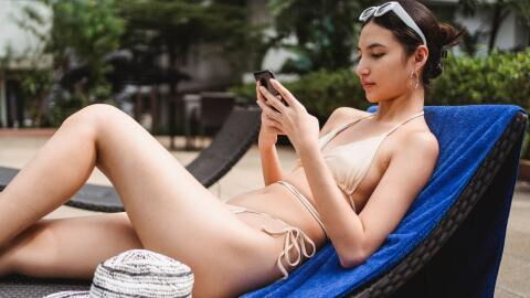 Ofcom issues warning to holidaymakers travelling outside the UK over phone bills