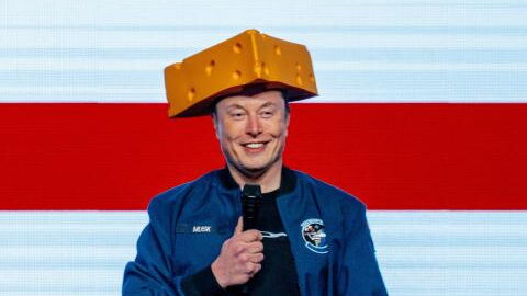 Elon Musk reveals he wants to colonise Mars because 'Earth will be destroyed by the sun'