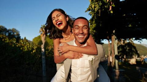 Woman discovers her boyfriend only has one leg, three months after meeting him