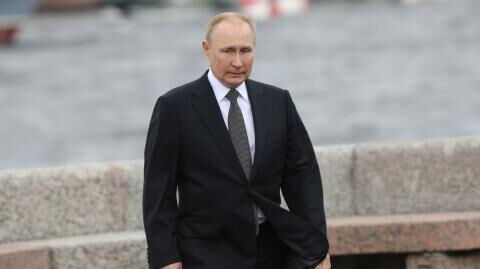 Vladimir Putin: Why is there a statue of him in New York City?