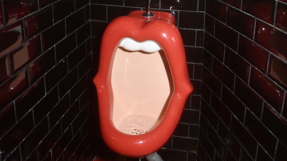 Female urinals are coming soon to the UK, here's how you should use it