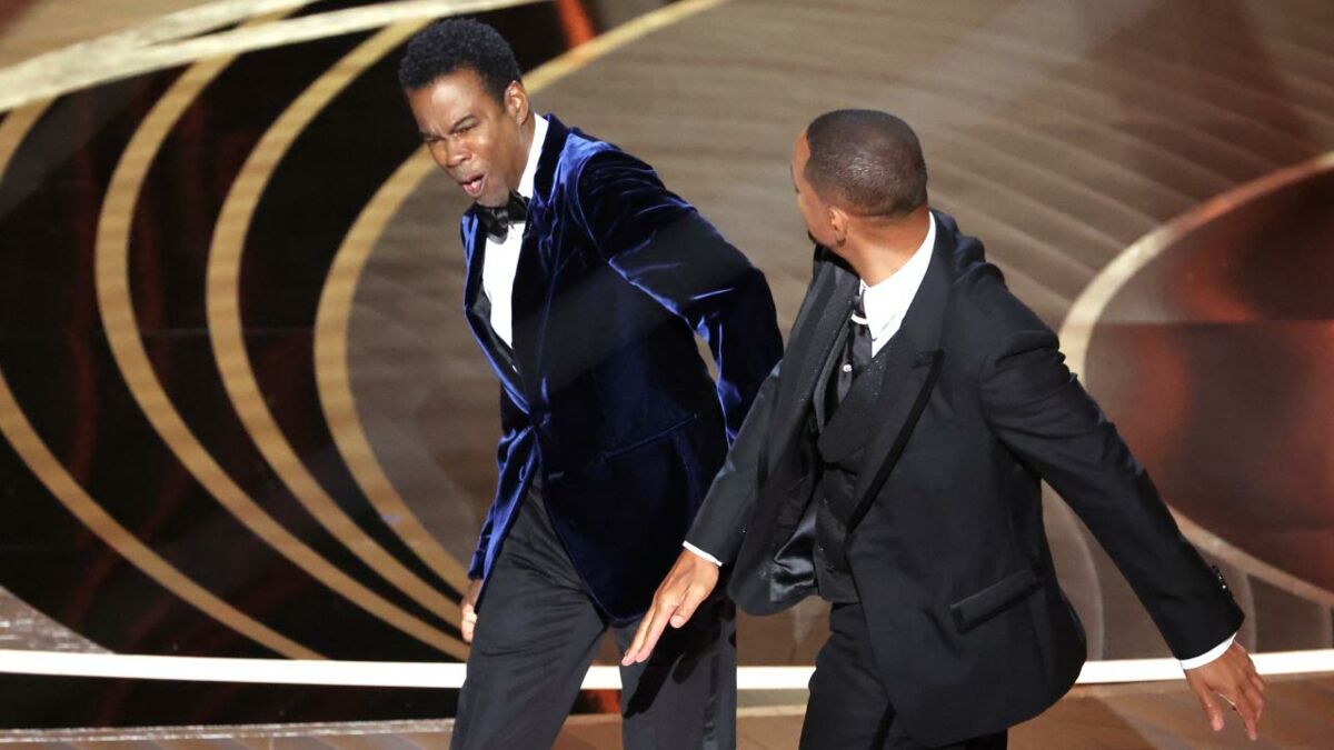 Will Smith's latest move could be an attempt to reconcile with Chris Rock