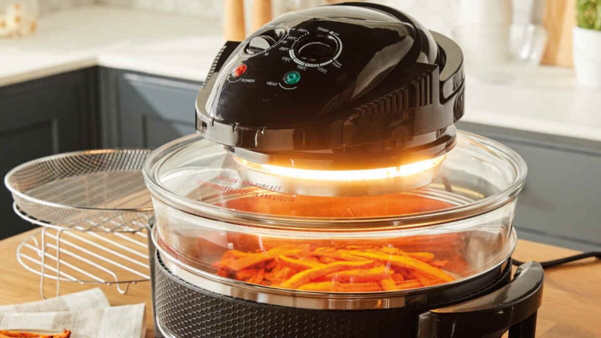 Aldi is selling an air fryer shoppers call a 'must have'