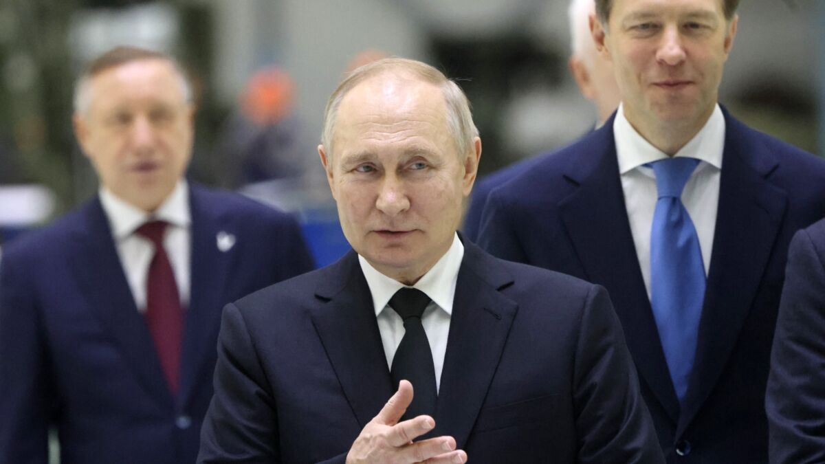 Vladimir Putin's Latest Public Appearance Puts Him In The Spotlight ...