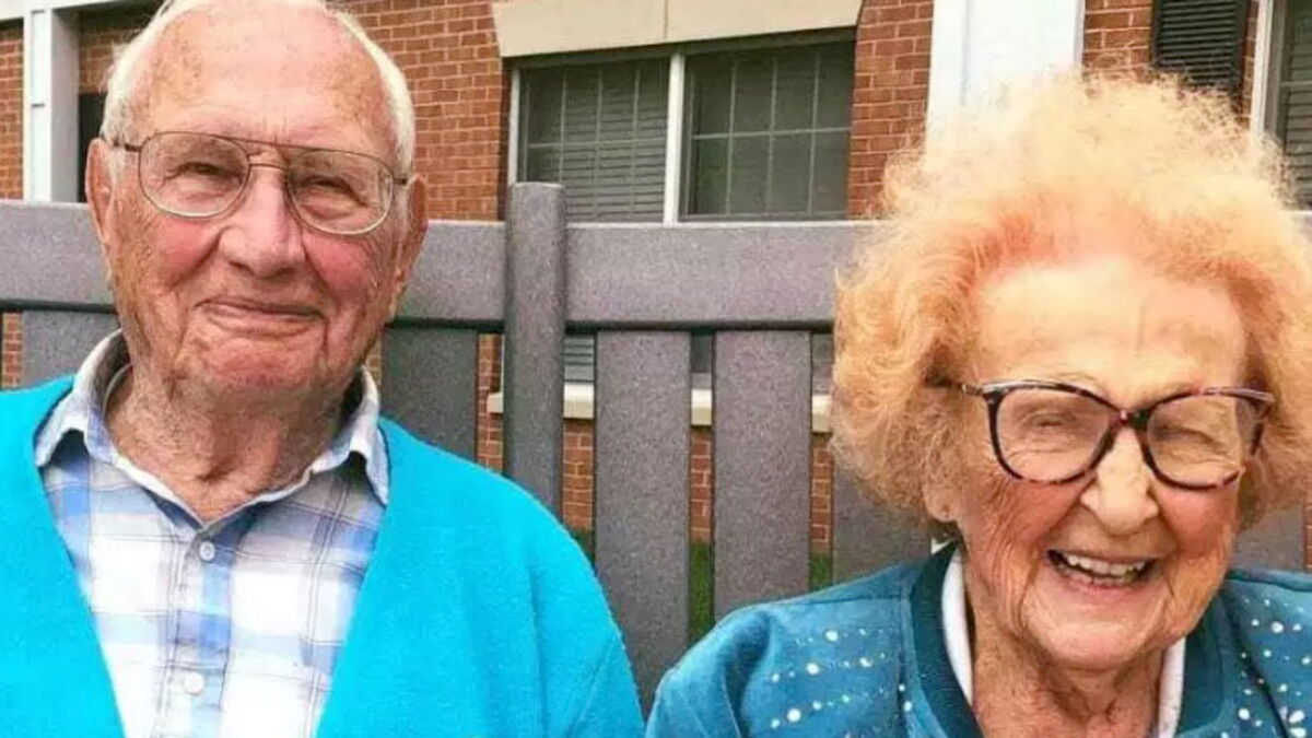 Après un an de vie commune seulement, ils se marient... à plus de 100 ans ! (VIDÉO) Après un an de vie commune seulement, ils se marient... à plus de 100 ans ! (VIDÉO)