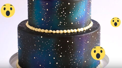 Le Galaxie Cake Le Gateau De L Espace Pret A Debarquer Chez Vous