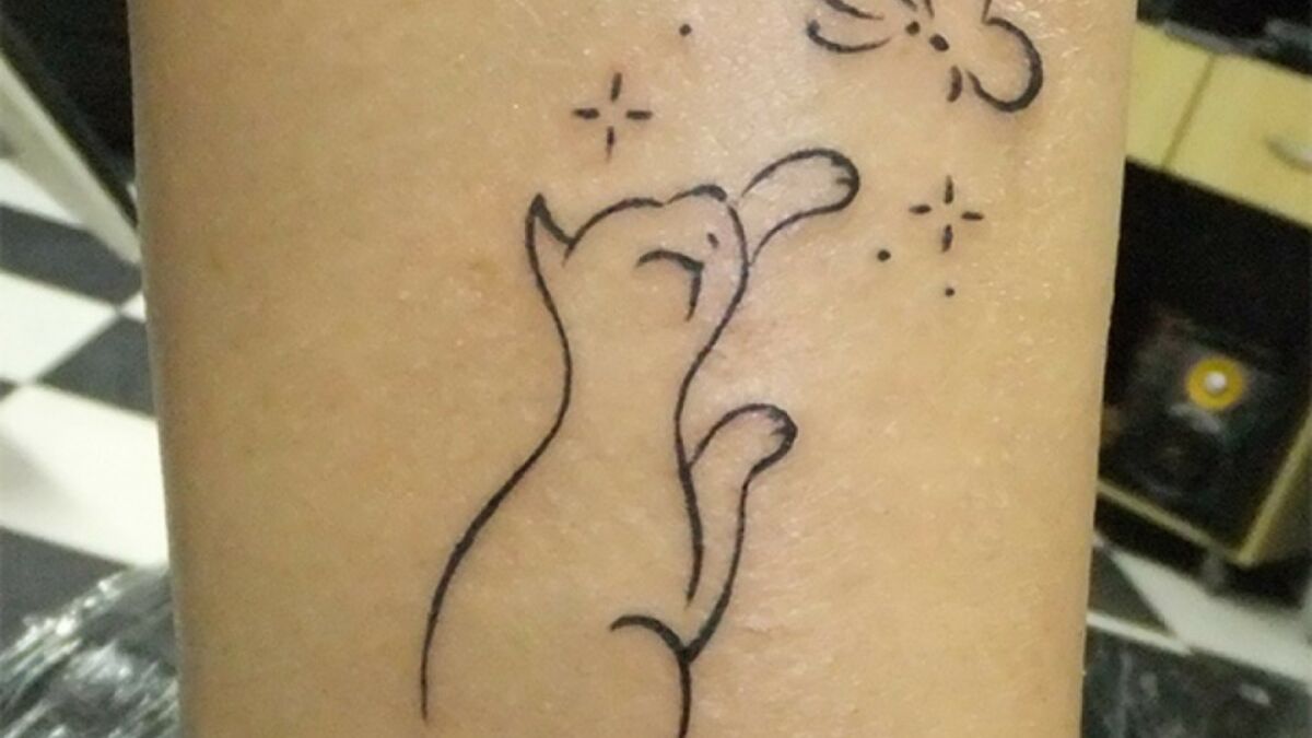 Tatouage Chat Modeles Adorables Pour Femme