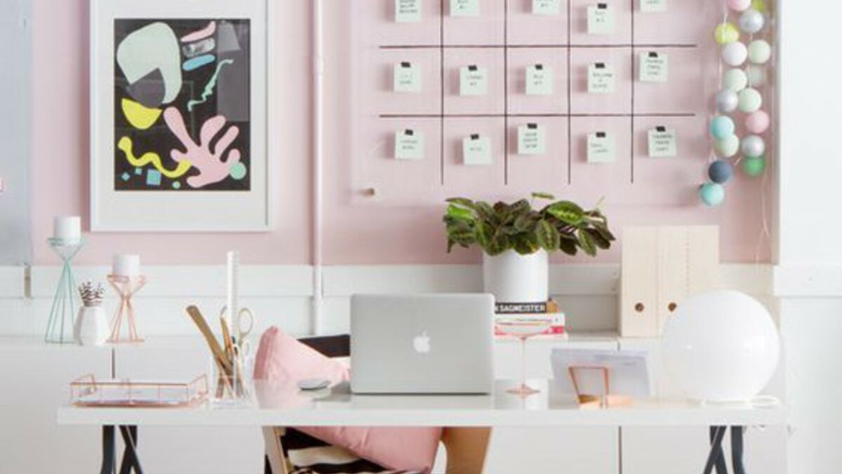 Aménager un coin bureau dans un salon/chambre : 10 idées à copier