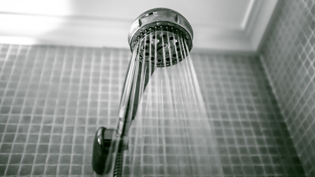Comment déboucher une douche