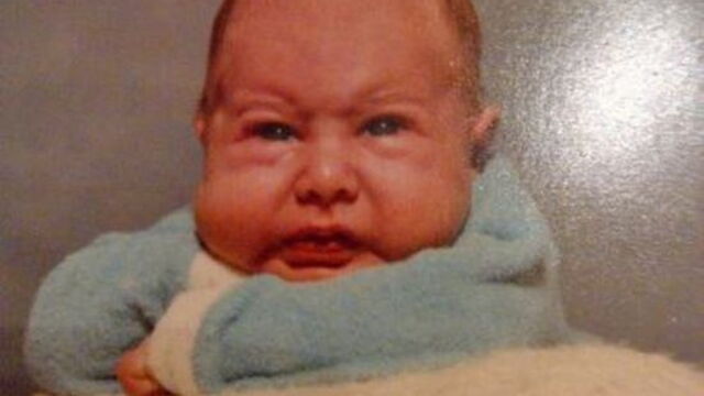 19 Portraits De Bebes Aux Tetes Les Plus Etranges