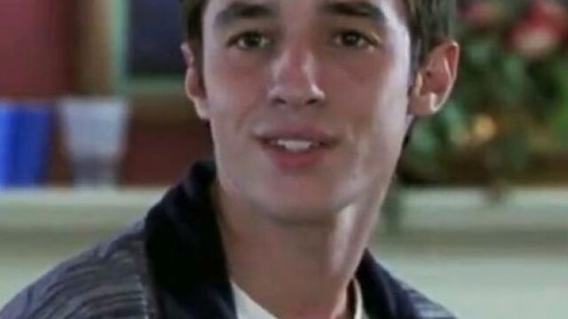 american pie-acteur aangevallen door prostituee