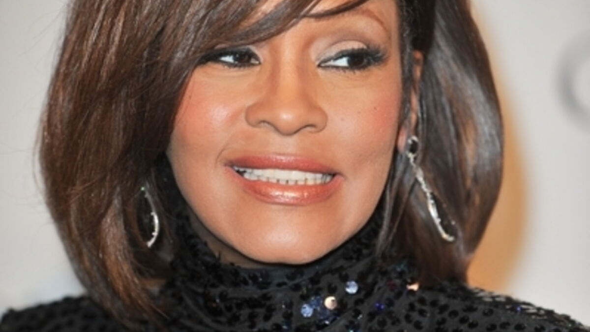 Whitney Houston : son cercueil est arrivé à Newark
