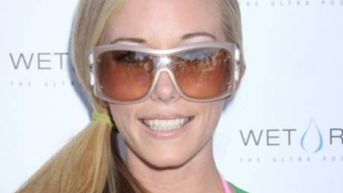 Kendra Wilkinson dévoile un passé difficile
