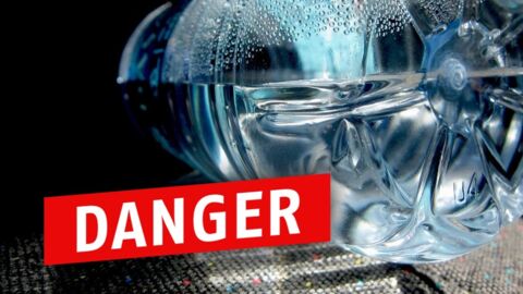 Danger : voilà pourquoi vous ne devez jamais laisser une bouteille d'eau dans votre voiture !